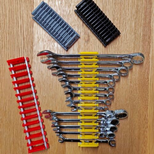 Toolbox drawer organiser for tools with 14 spanners
