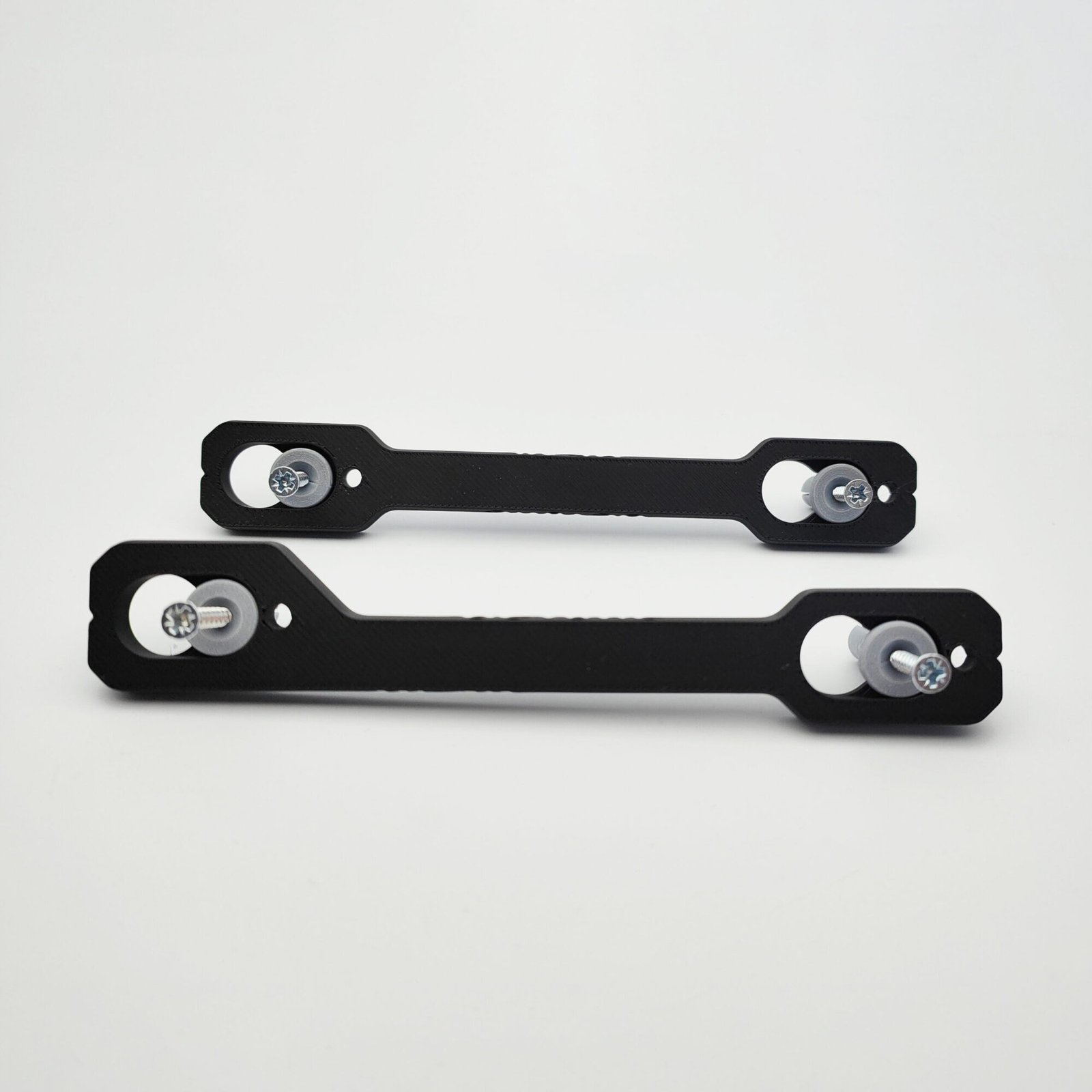 Detachable Wall Mount Bracket kit and Makita DC18RC Charger