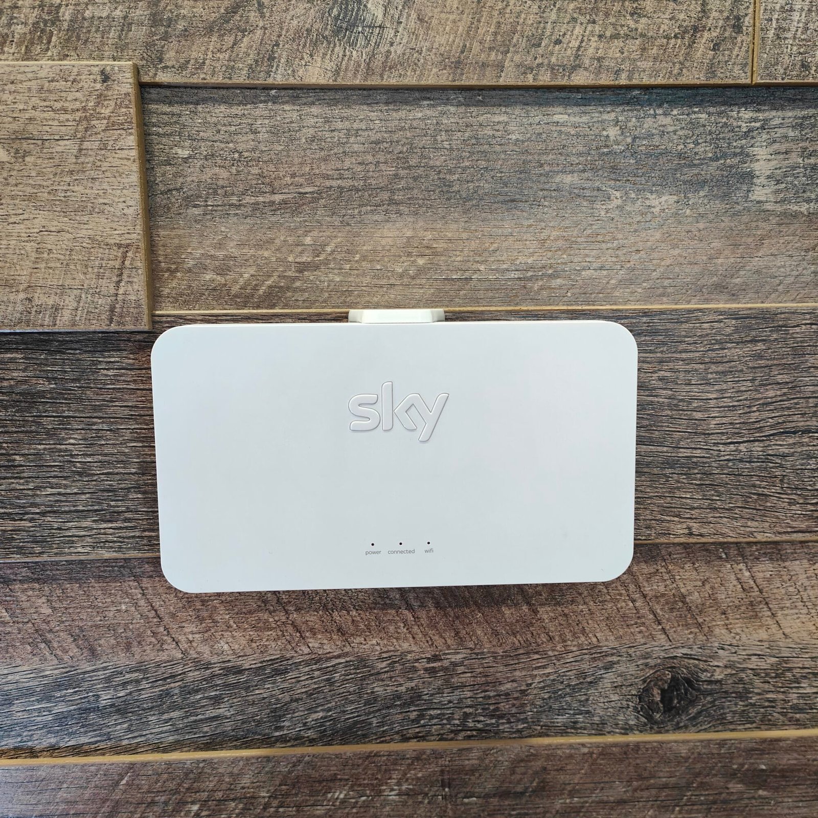Wall Mount for Sky Q Wireless Booster SE210 - Image 9