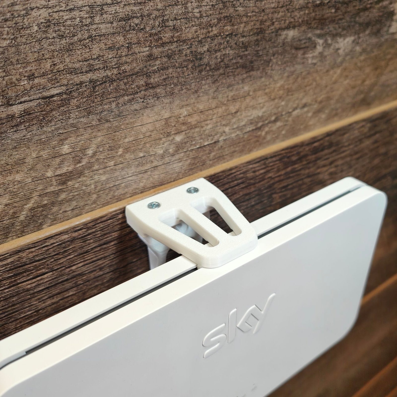 Wall Mount for Sky Q Wireless Booster SE210 - Image 8