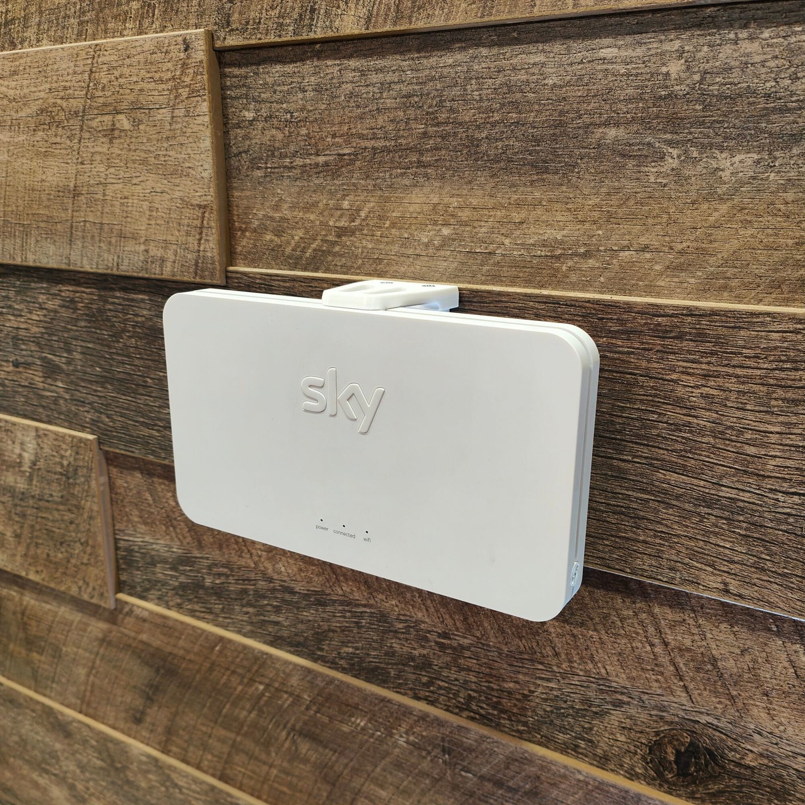 Wall Mount for Sky Q Wireless Booster SE210 - Image 10